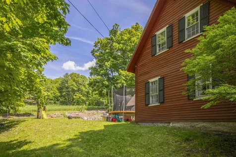 18 Old Warner Road Bradford NH 03221