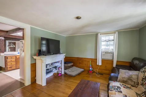 18 Old Warner Road Bradford NH 03221