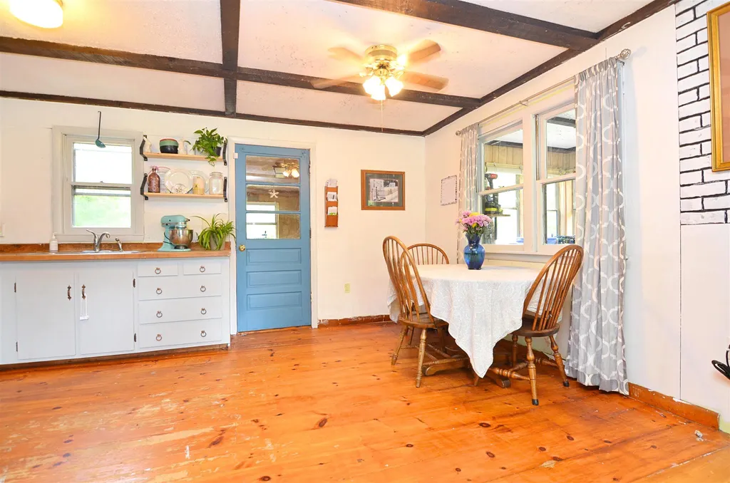 5 Stewart Street Andover NH 03216