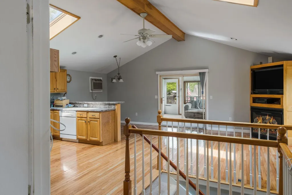 8 Charbonneau Street Hudson NH 03051
