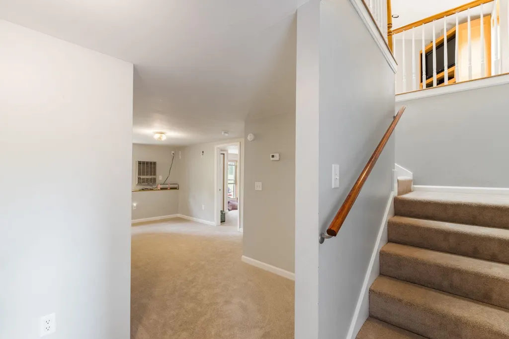 8 Charbonneau Street Hudson NH 03051
