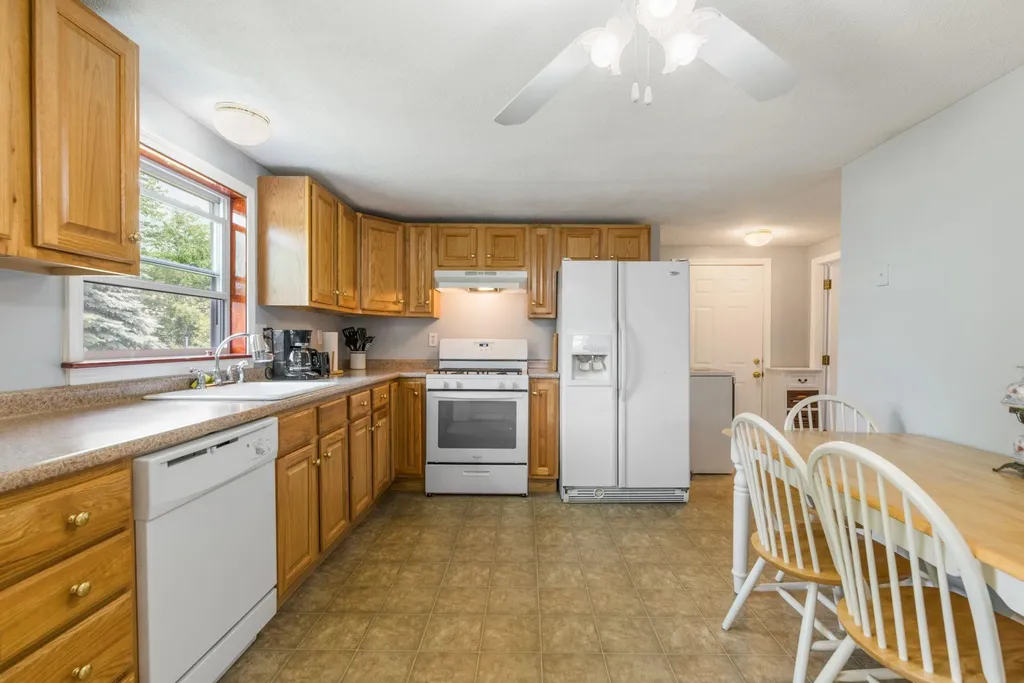 8 Charbonneau Street Hudson NH 03051