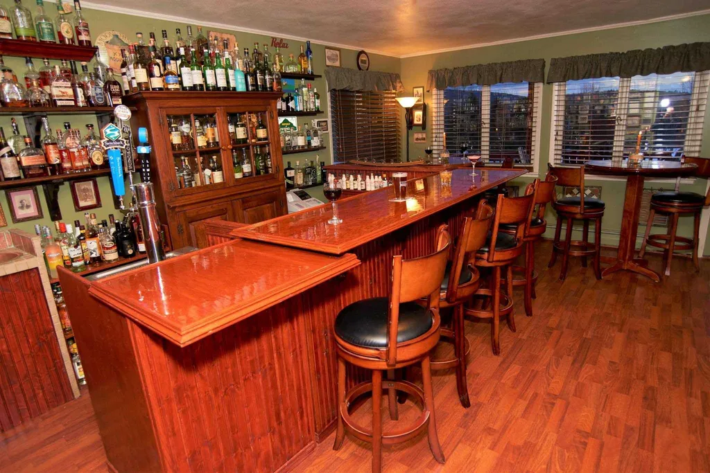 97 Main Street Manchester VT 05254