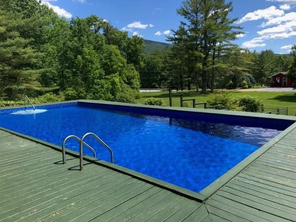 97 Main Street Manchester VT 05254