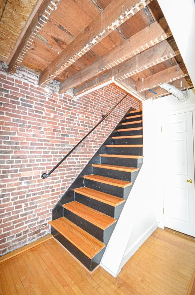 79 Pleasant Street Manchester NH 03101