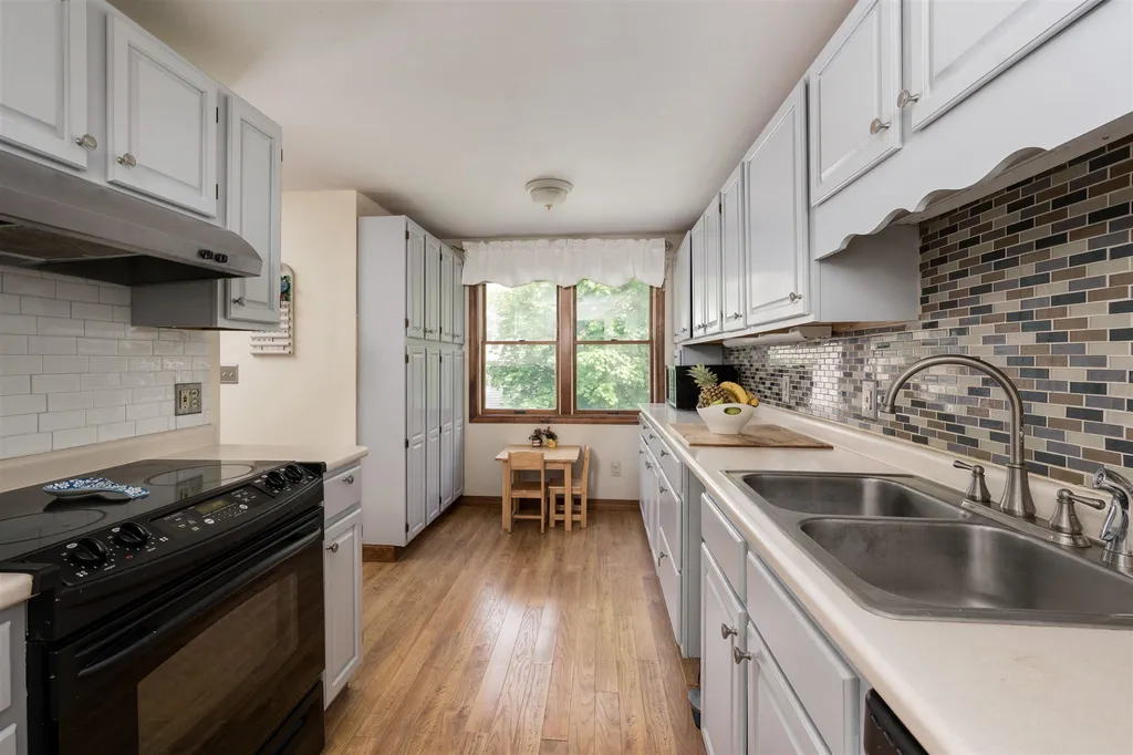 29 Mill Pond Road Durham NH 03824