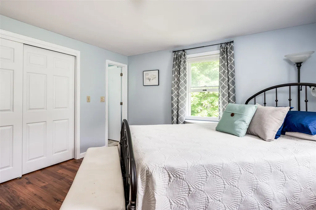 29 Mill Pond Road Durham NH 03824