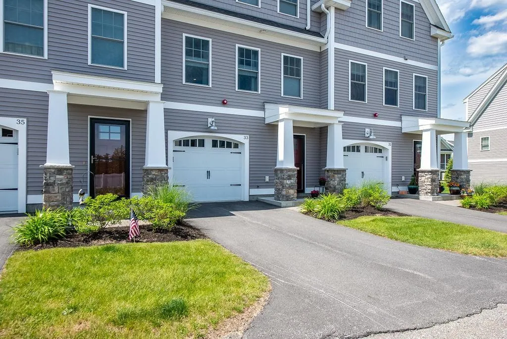33 Artisan Way Dover NH 03820