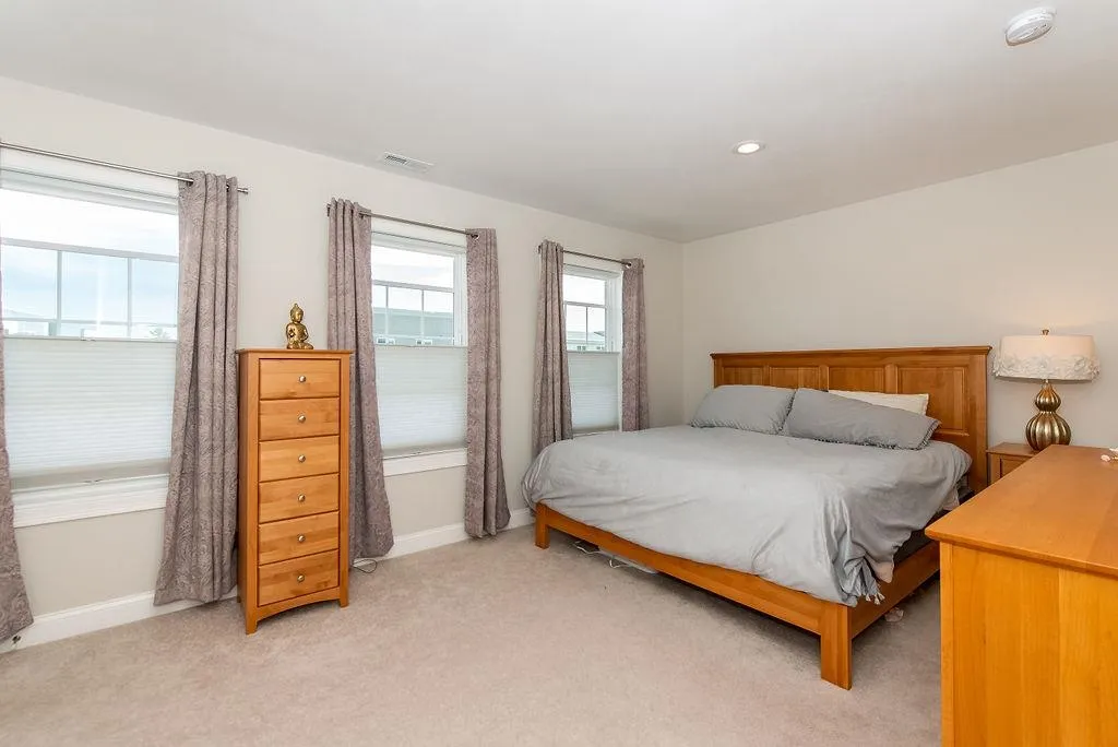 33 Artisan Way Dover NH 03820