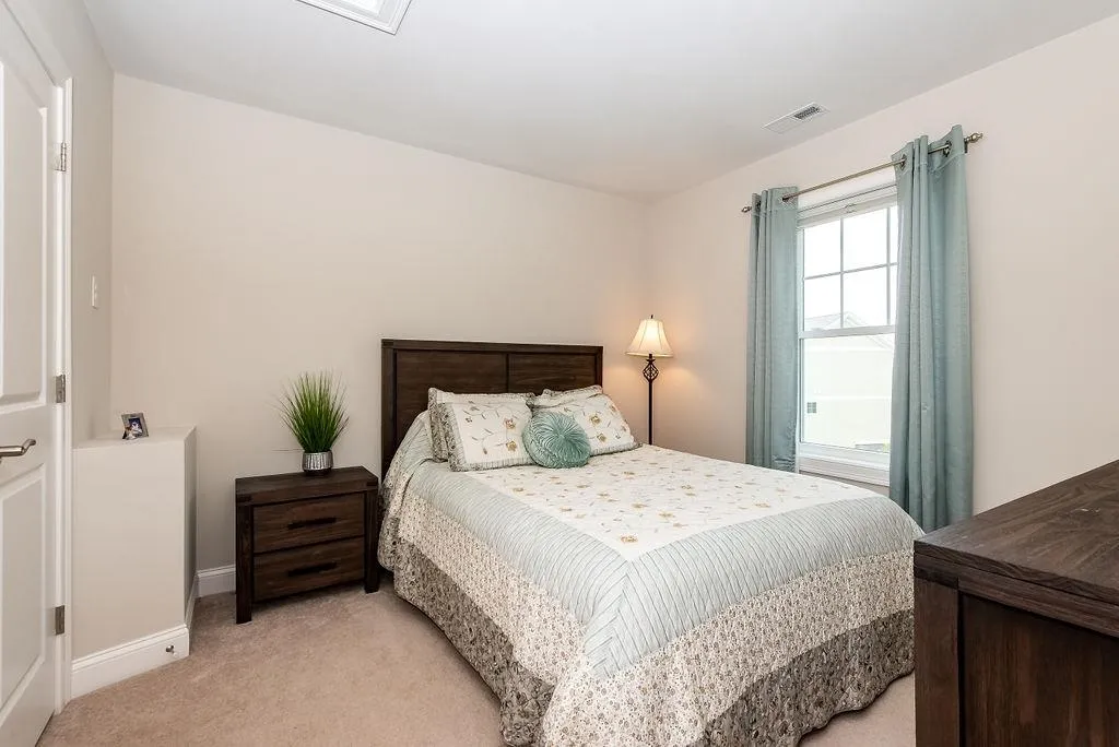 33 Artisan Way Dover NH 03820