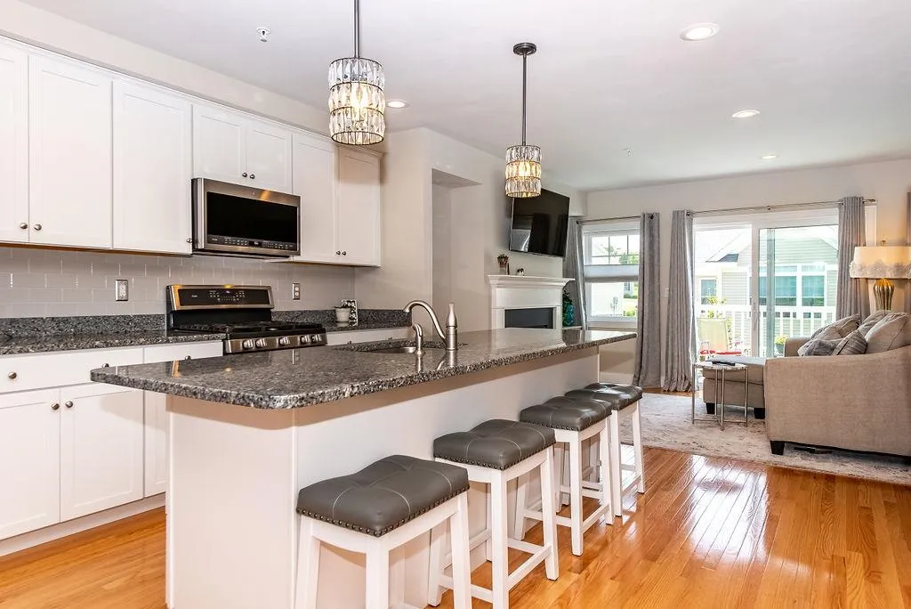 33 Artisan Way Dover NH 03820