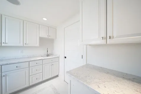 1042 Ocean Boulevard Hampton NH 03842