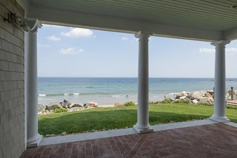 1042 Ocean Boulevard Hampton NH 03842