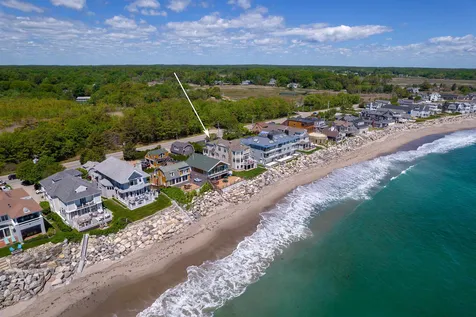 1042 Ocean Boulevard Hampton NH 03842