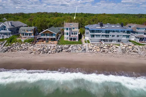 1042 Ocean Boulevard Hampton NH 03842