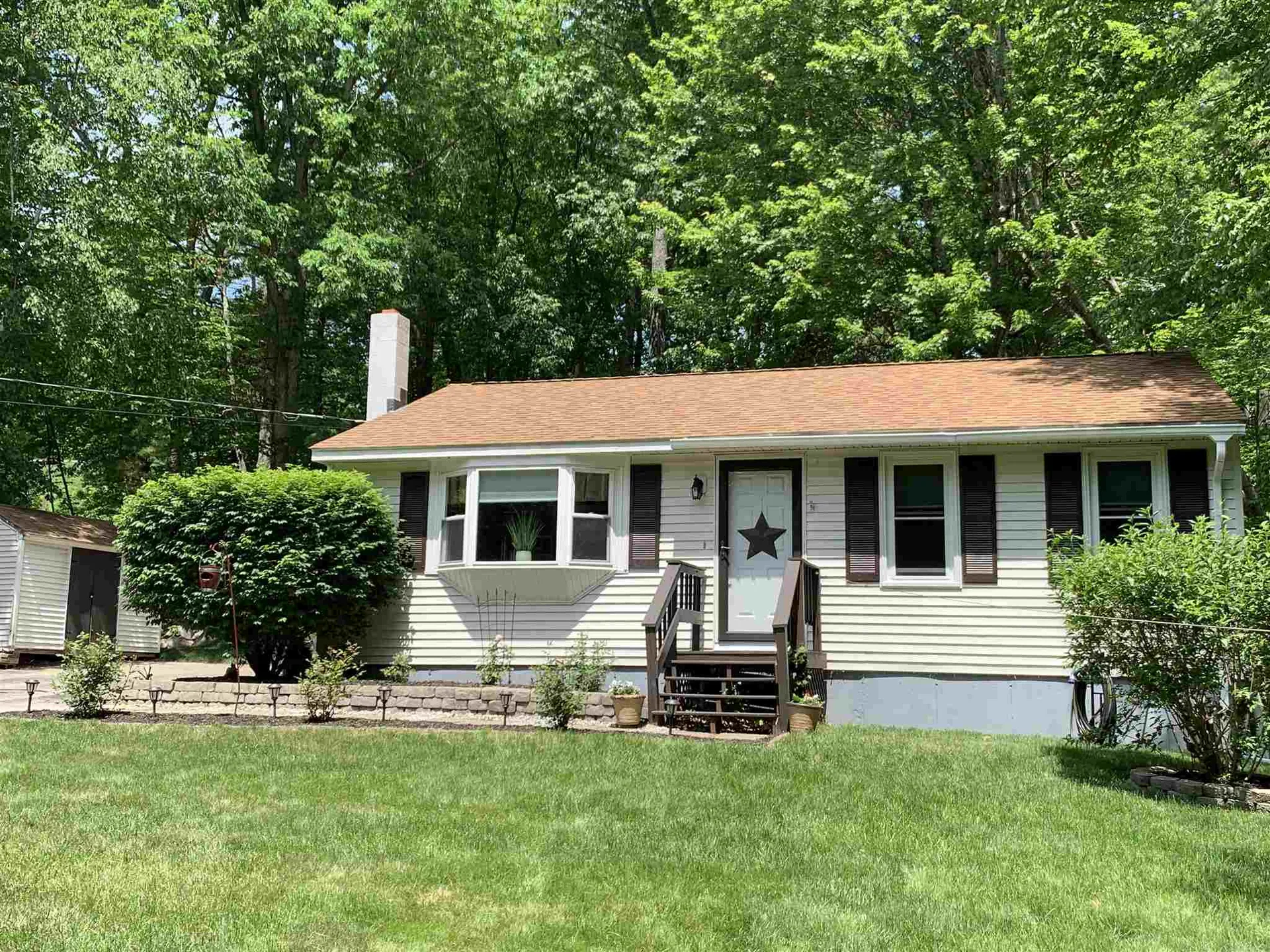 47 John Street Raymond NH 03077