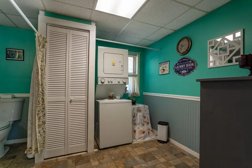 19 Riverside Drive Raymond NH 03077