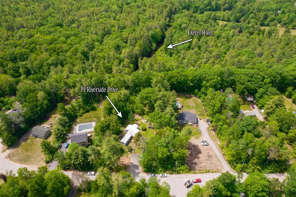 19 Riverside Drive Raymond NH 03077