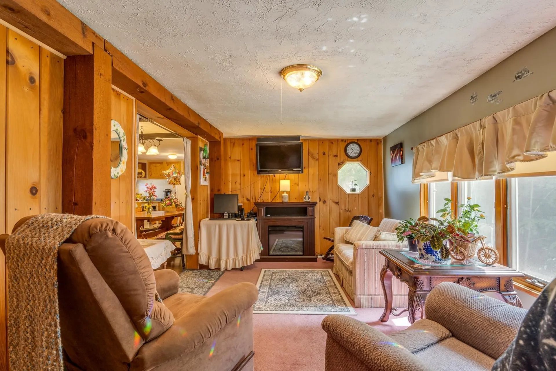 19 Riverside Drive Raymond NH 03077