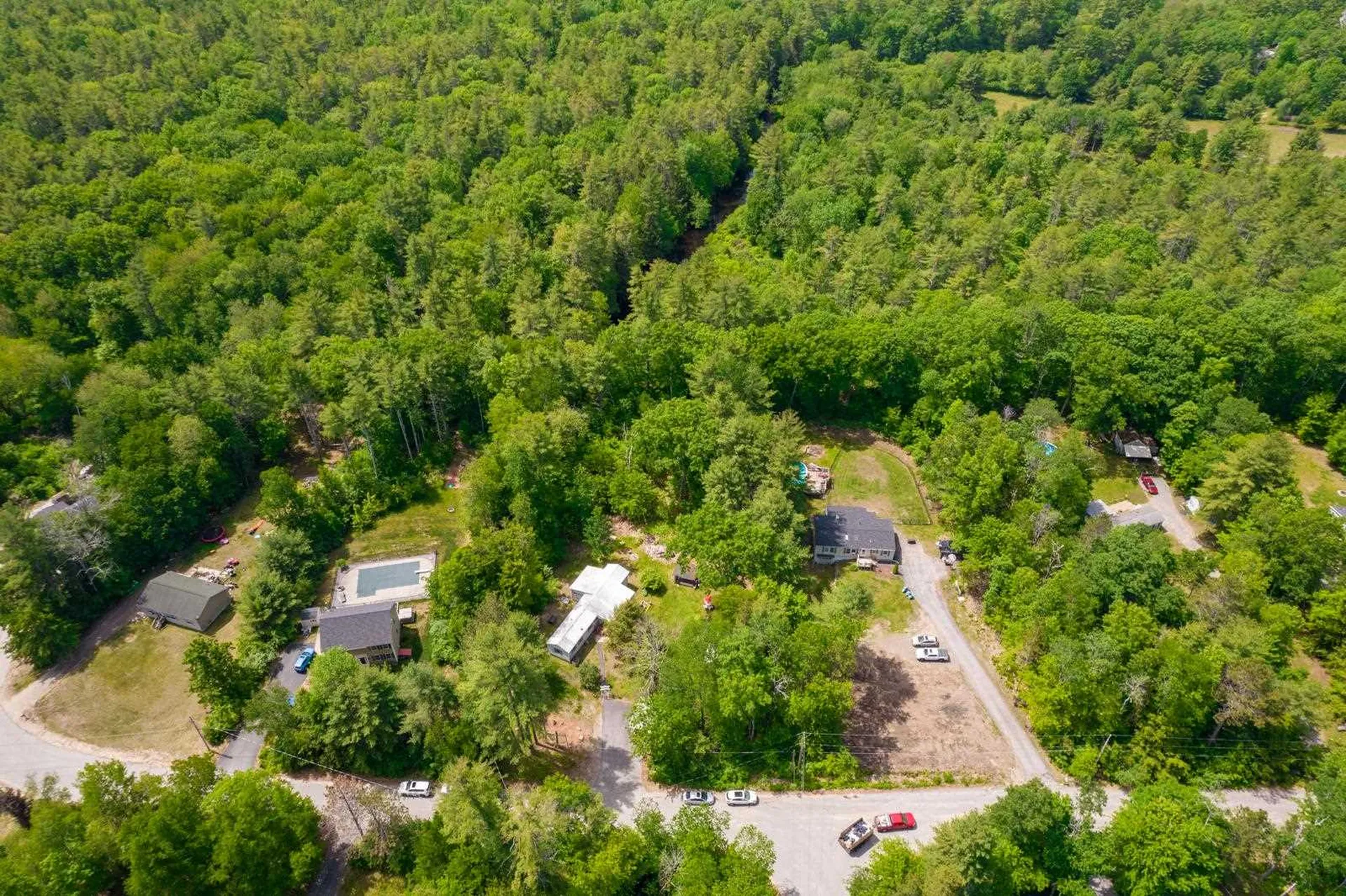 19 Riverside Drive Raymond NH 03077