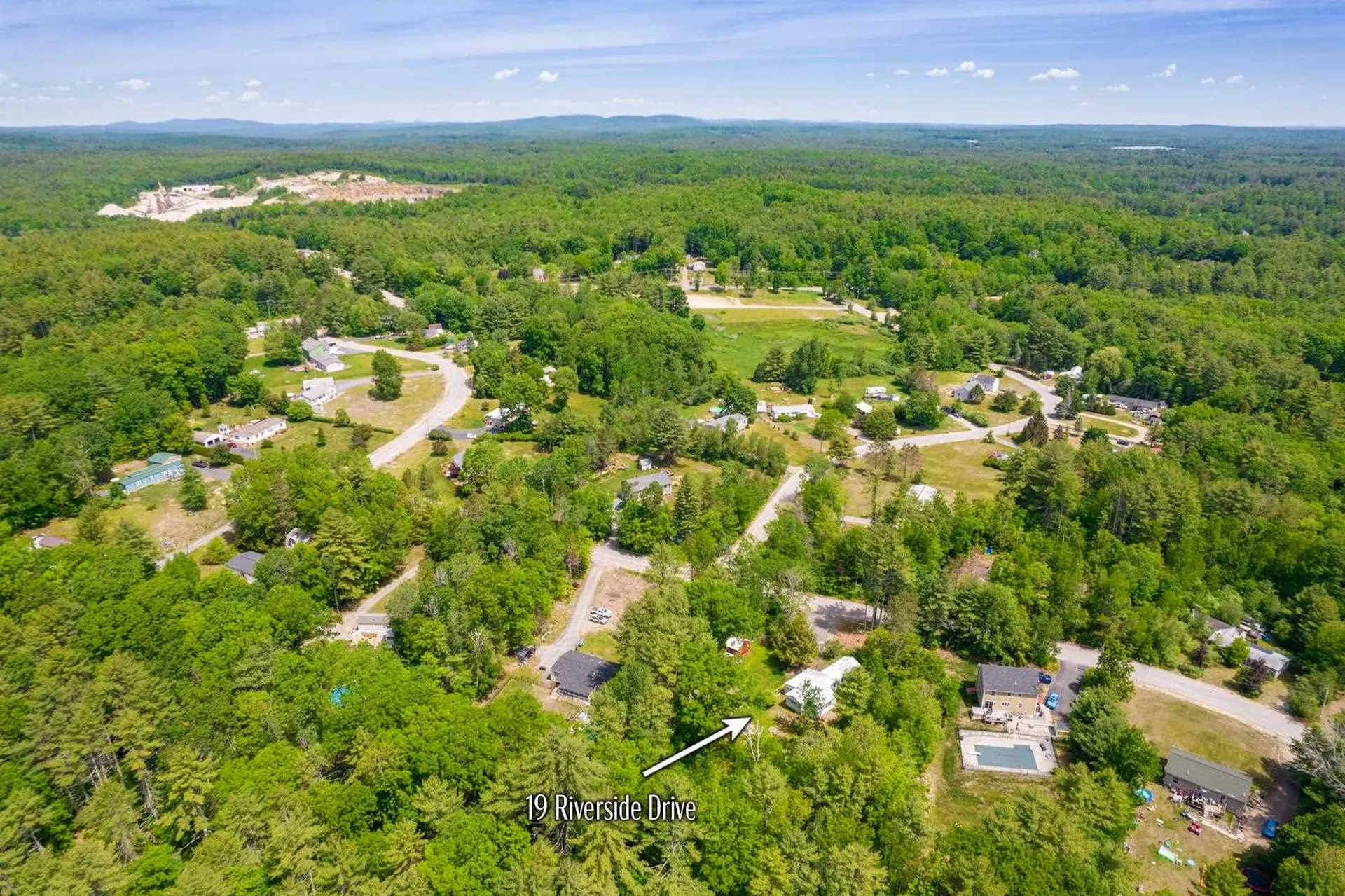 19 Riverside Drive Raymond NH 03077