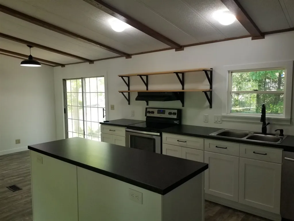 26 Mccusker Place Claremont NH 03743
