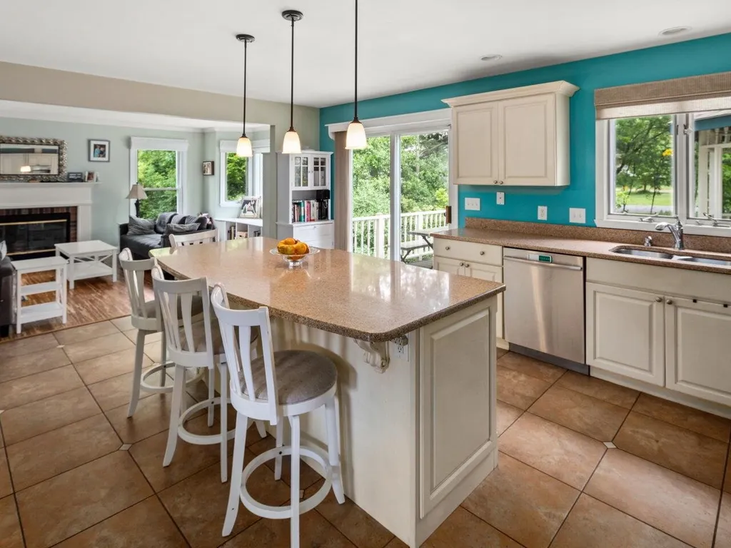 489 Southridge Road Williston VT 05495