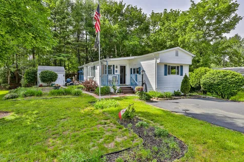5 Skyview Drive Nashua NH 03062
