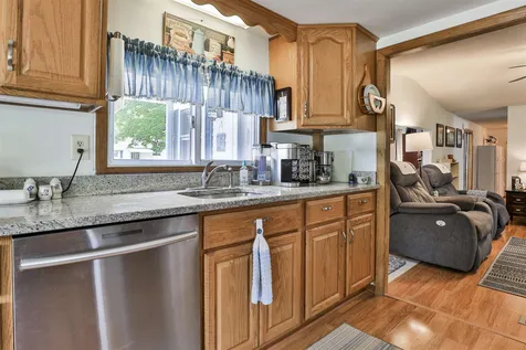 5 Skyview Drive Nashua NH 03062