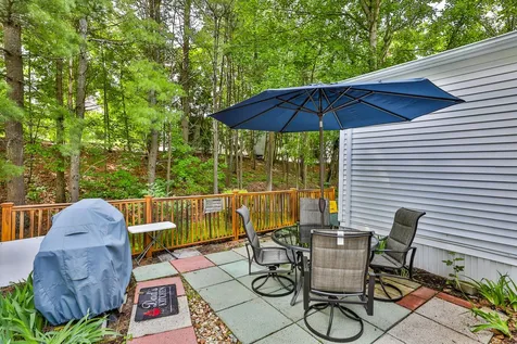 5 Skyview Drive Nashua NH 03062