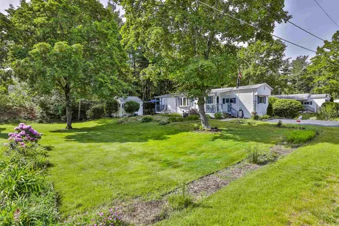 5 Skyview Drive Nashua NH 03062