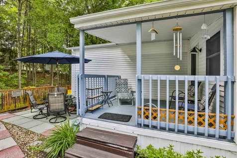 5 Skyview Drive Nashua NH 03062