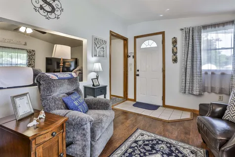 5 Skyview Drive Nashua NH 03062