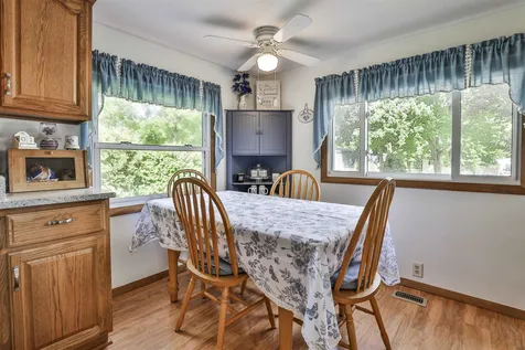 5 Skyview Drive Nashua NH 03062