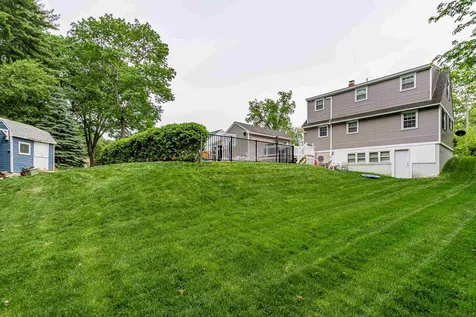 66 Ridge Road Nashua NH 03062