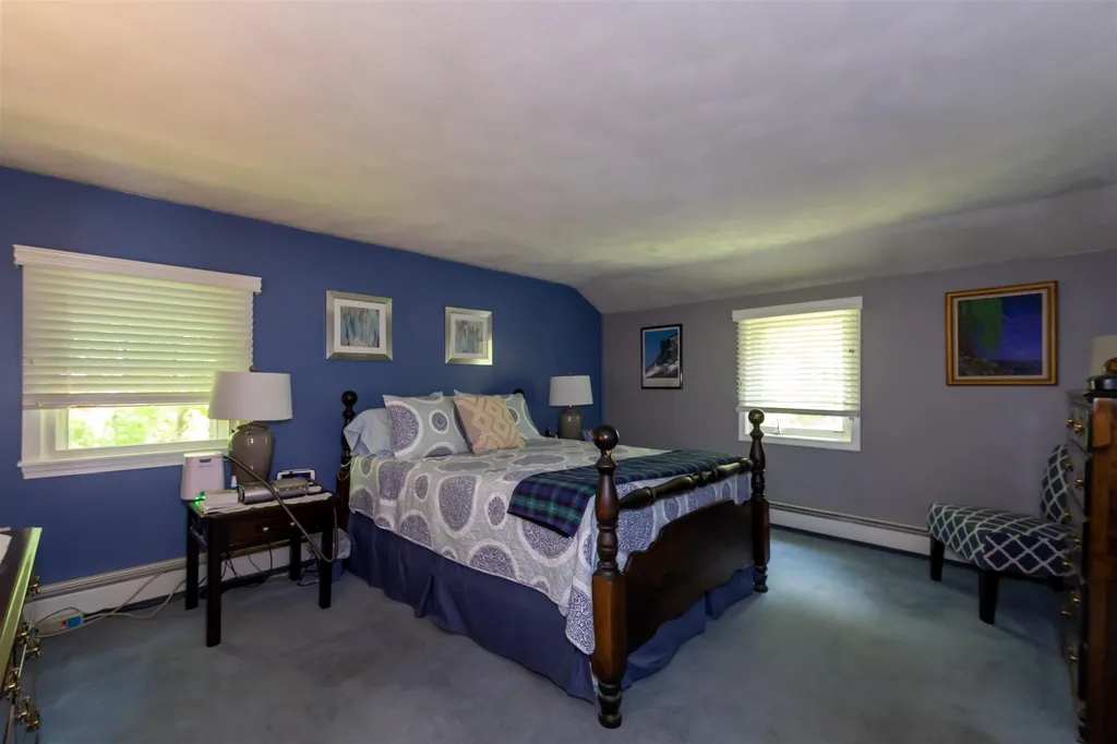 64 Mammoth Road Londonderry NH 03053