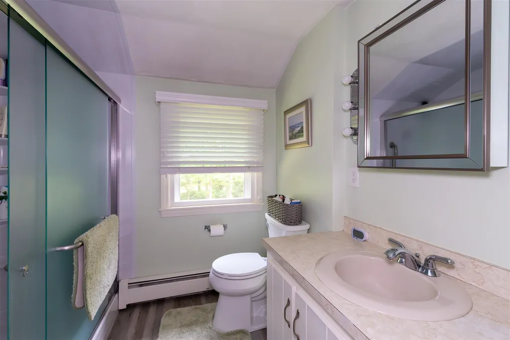 64 Mammoth Road Londonderry NH 03053