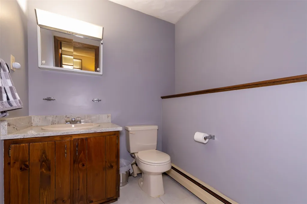 64 Mammoth Road Londonderry NH 03053