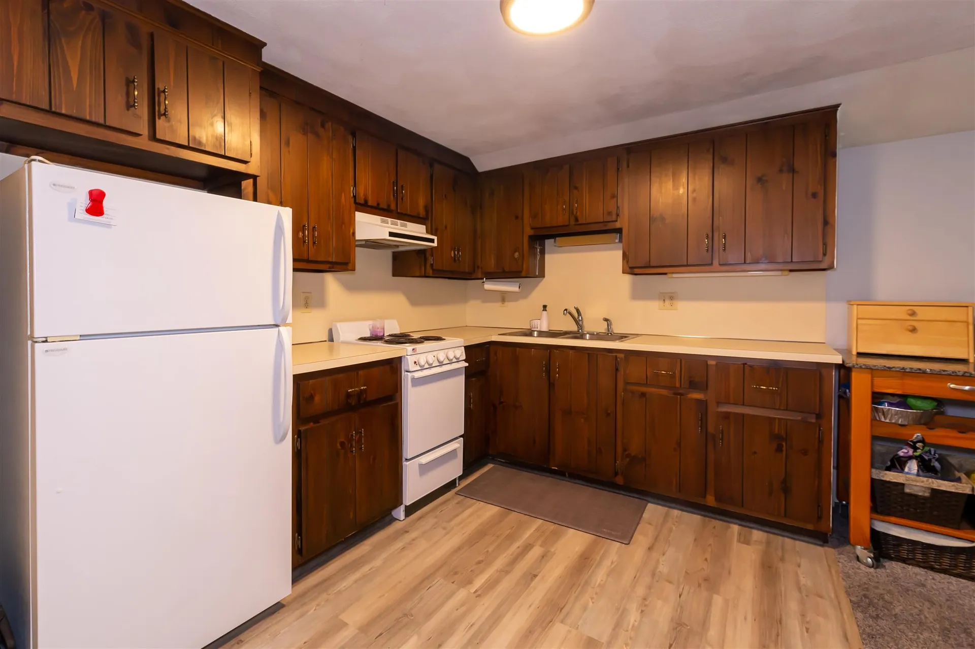 64 Mammoth Road Londonderry NH 03053