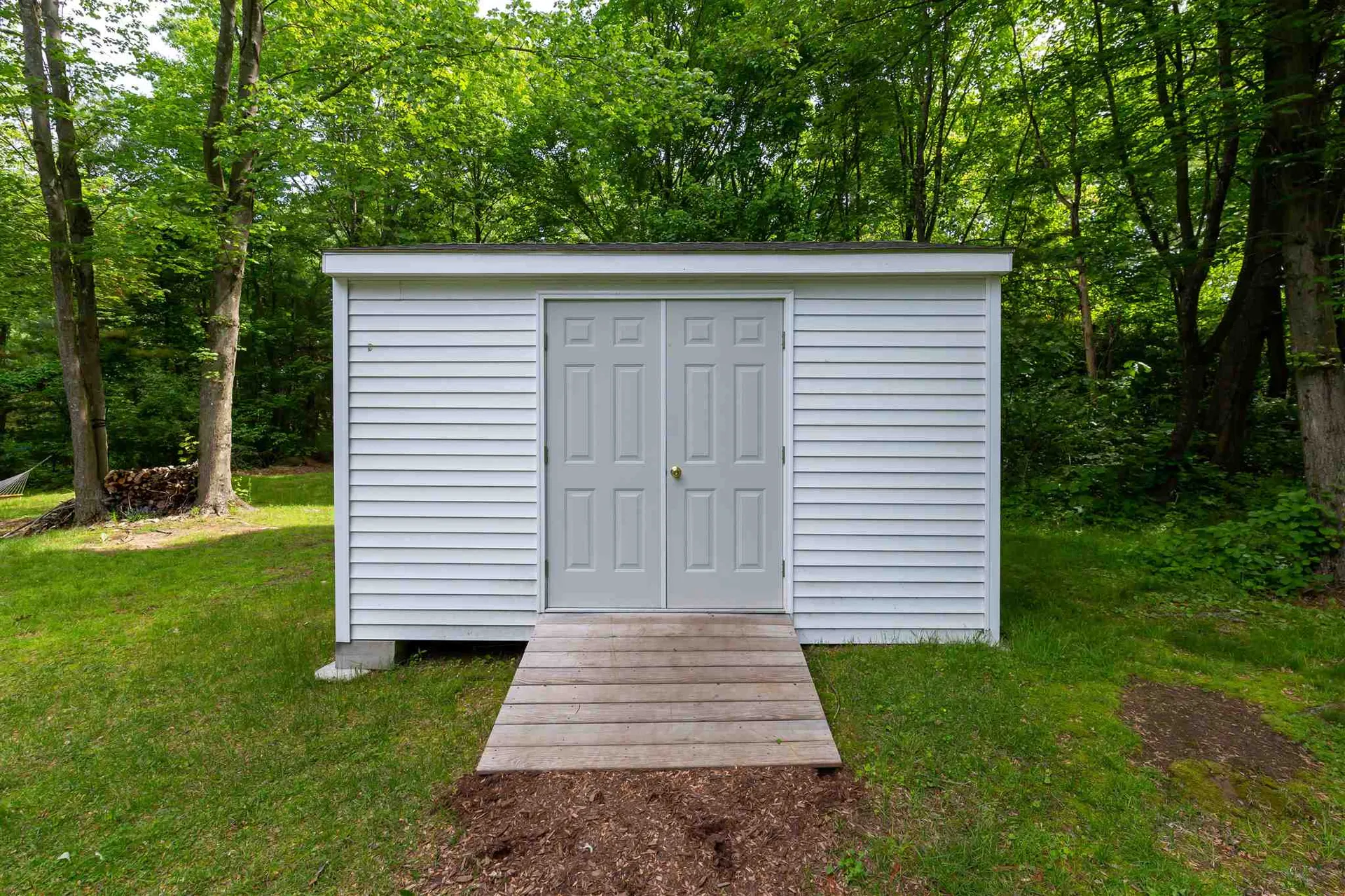 64 Mammoth Road Londonderry NH 03053