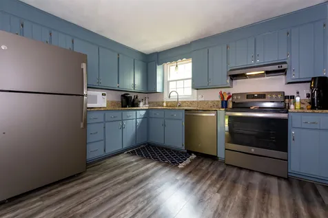 64 Mammoth Road Londonderry NH 03053