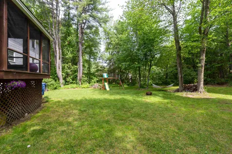 64 Mammoth Road Londonderry NH 03053