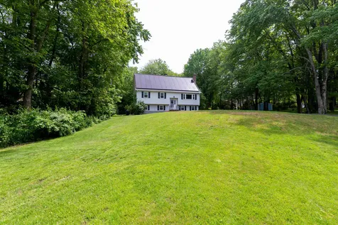 64 Mammoth Road Londonderry NH 03053
