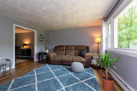 64 Mammoth Road Londonderry NH 03053