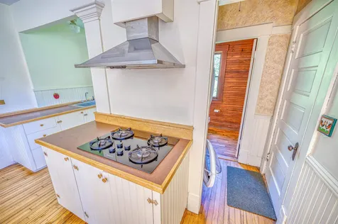 15 Wakefield Street Hardwick VT 05843