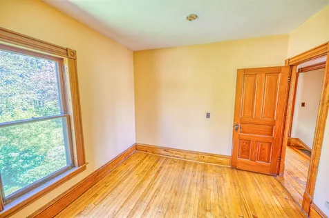 15 Wakefield Street Hardwick VT 05843