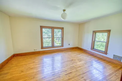 15 Wakefield Street Hardwick VT 05843