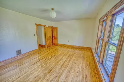 15 Wakefield Street Hardwick VT 05843