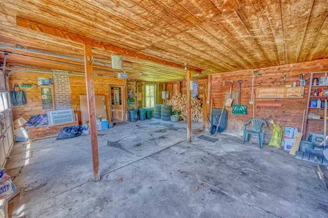 15 Wakefield Street Hardwick VT 05843