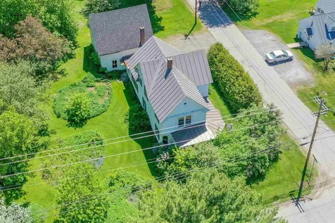 15 Wakefield Street Hardwick VT 05843